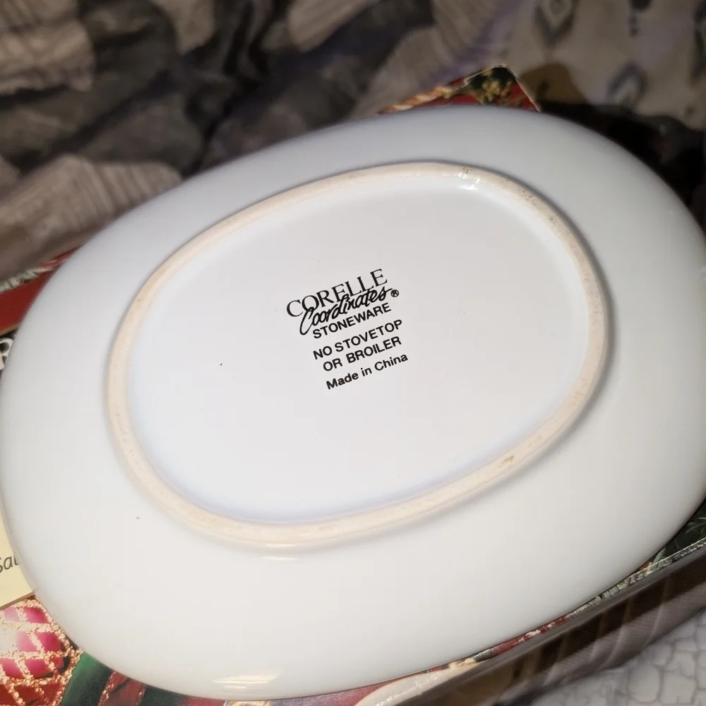 Corelle Gravy Boat Callaway Holiday Serveware